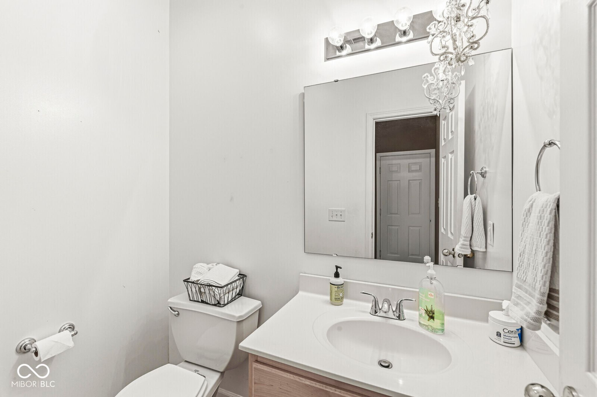 Image of 2363 Colfax Lane