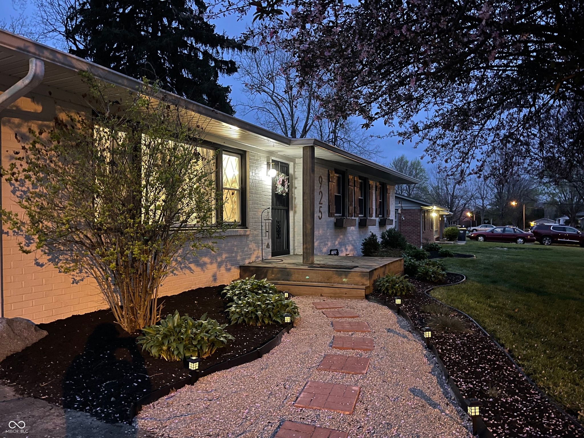 Image of 925 Shellbark Road