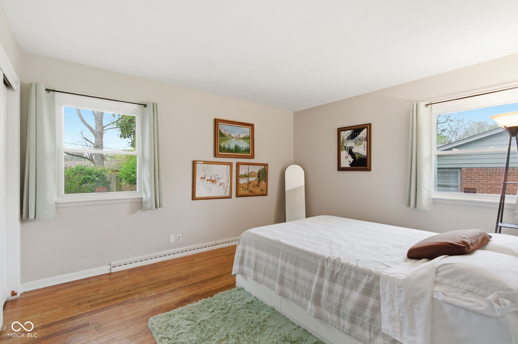 Image of 925 Shellbark Road