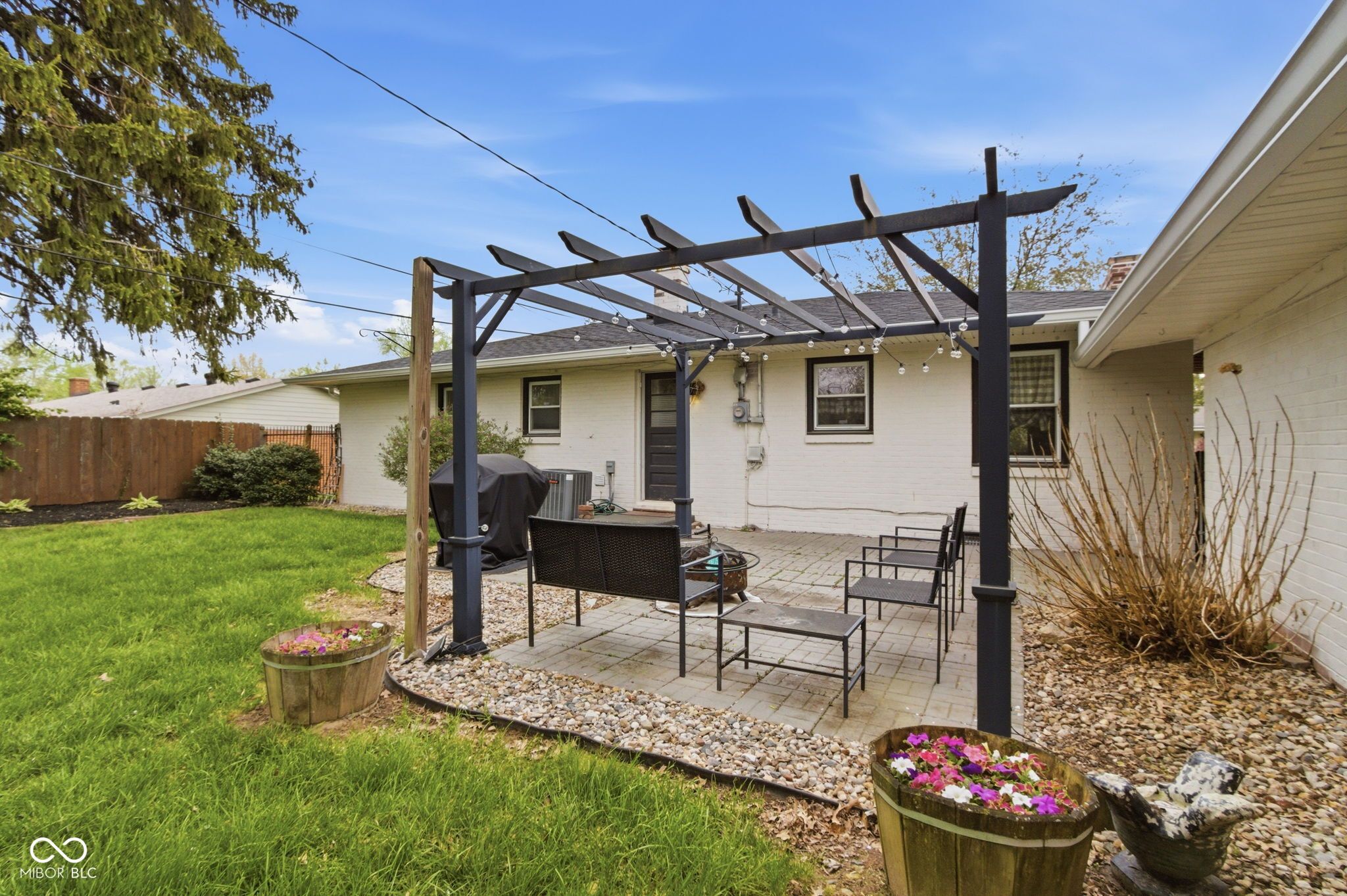 Image of 925 Shellbark Road