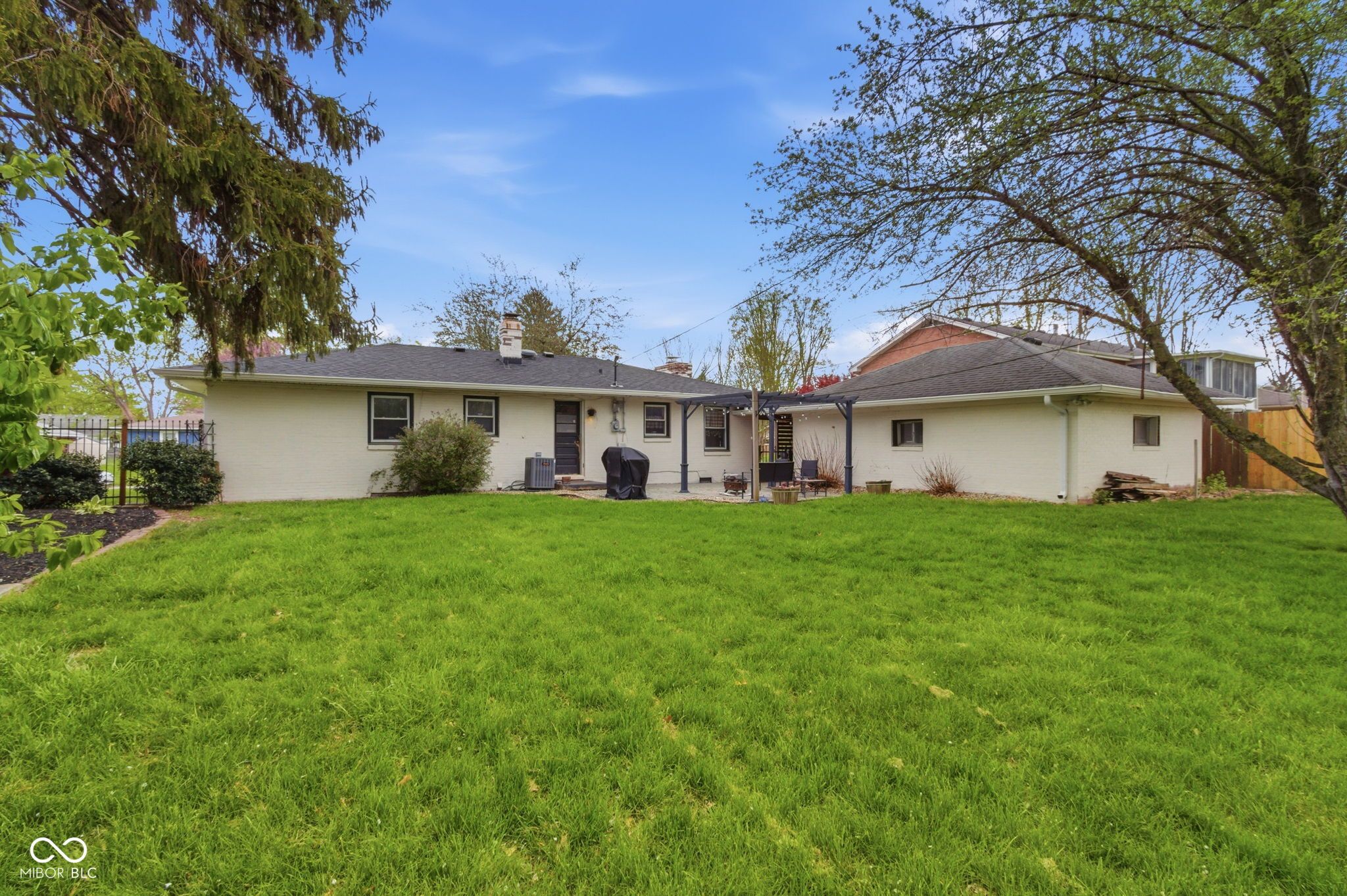 Image of 925 Shellbark Road