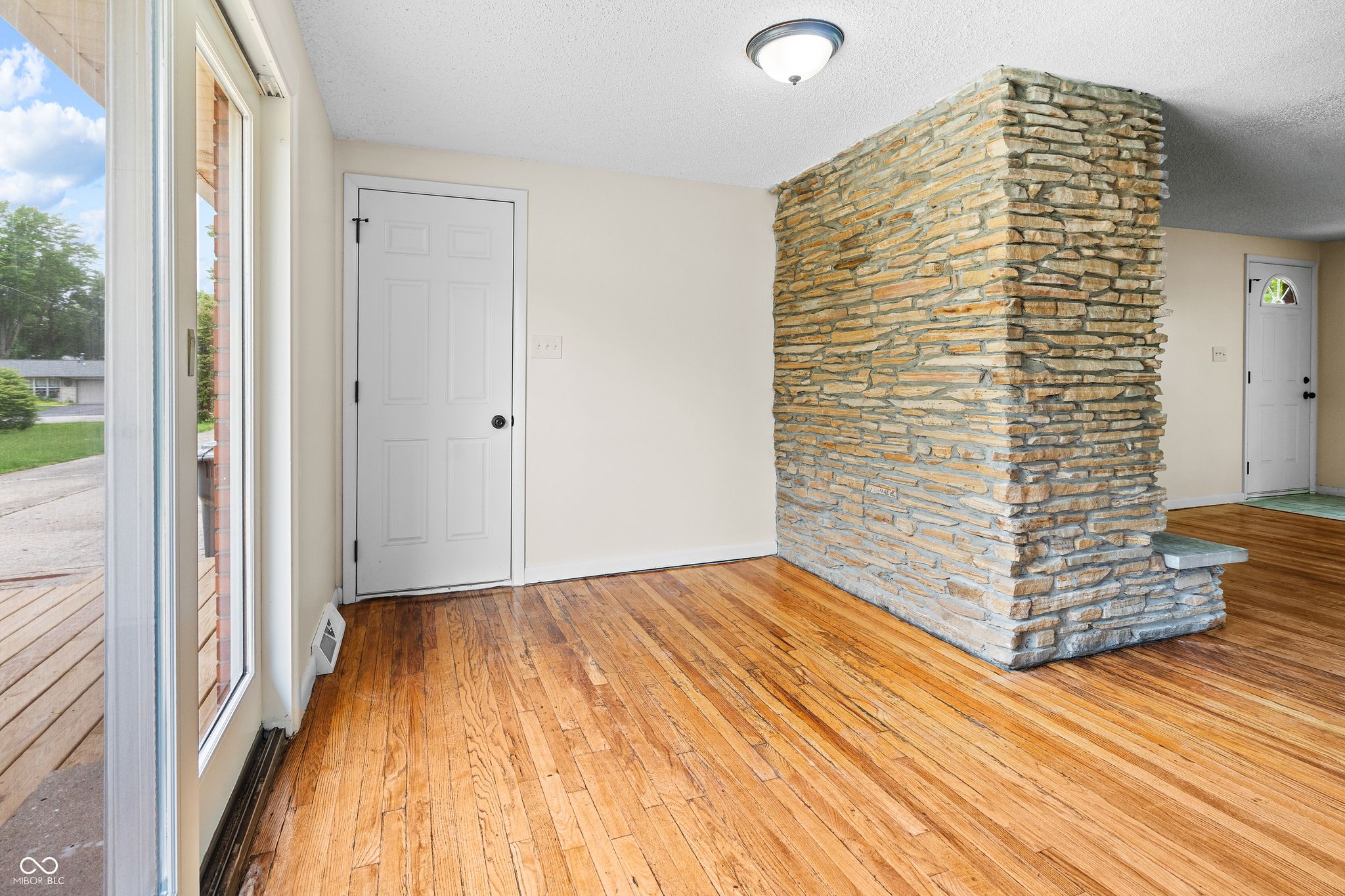 Image of 6838 Hague Road
