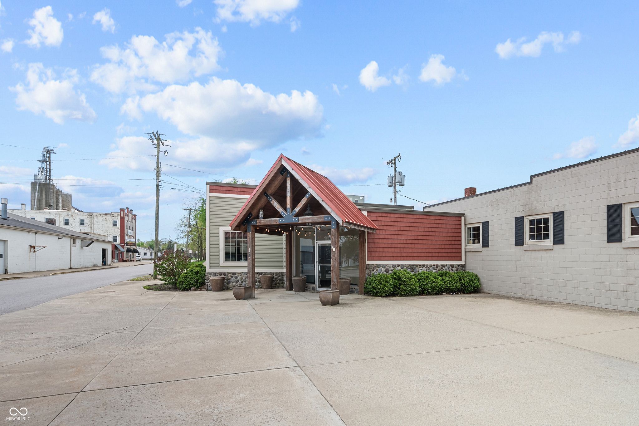 Image of 100 S Pearl Street