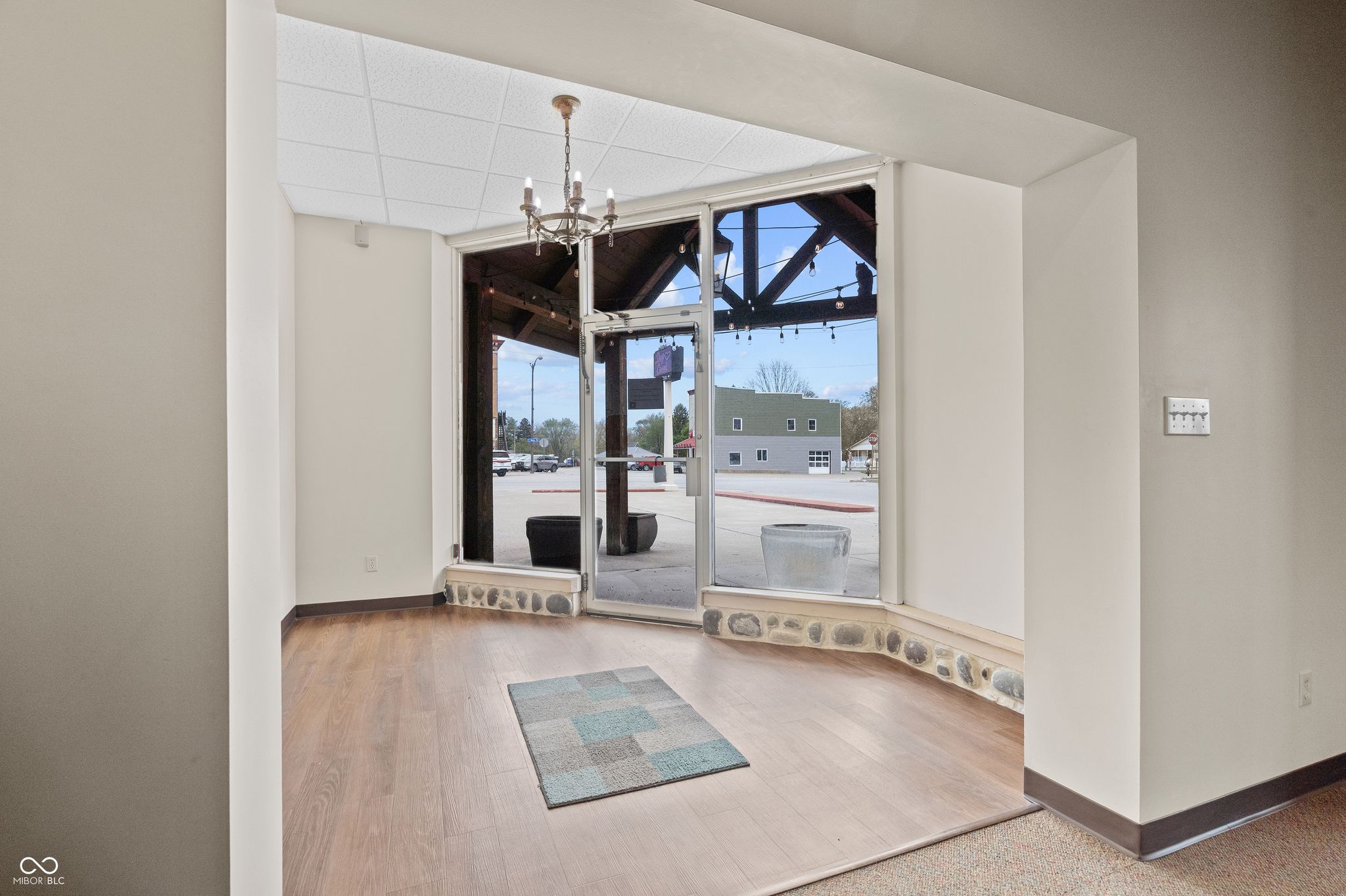 Image of 100 S Pearl Street