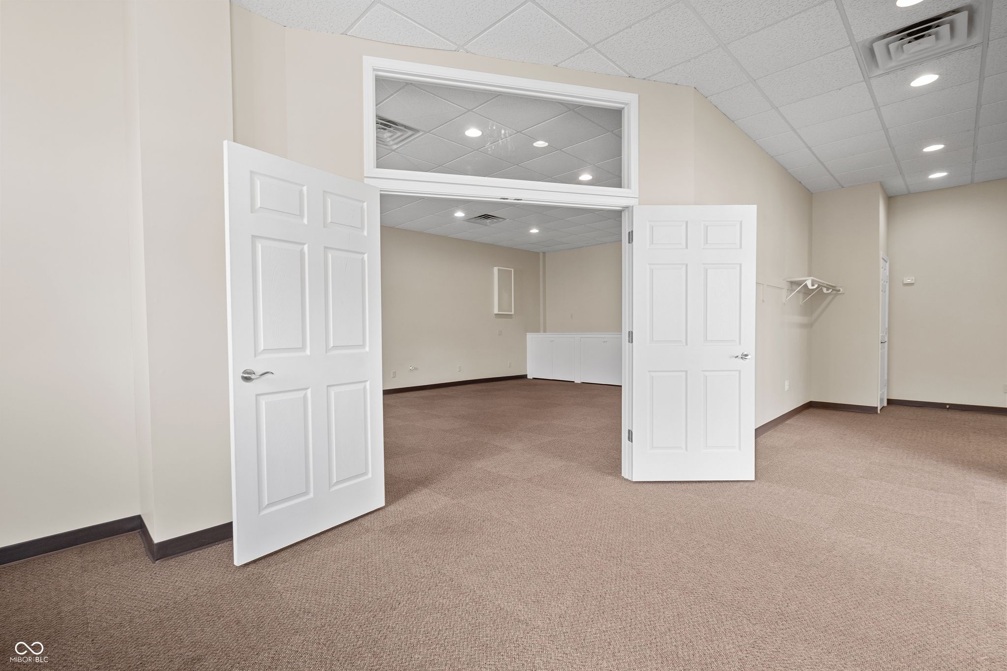 Image of 100 S Pearl Street