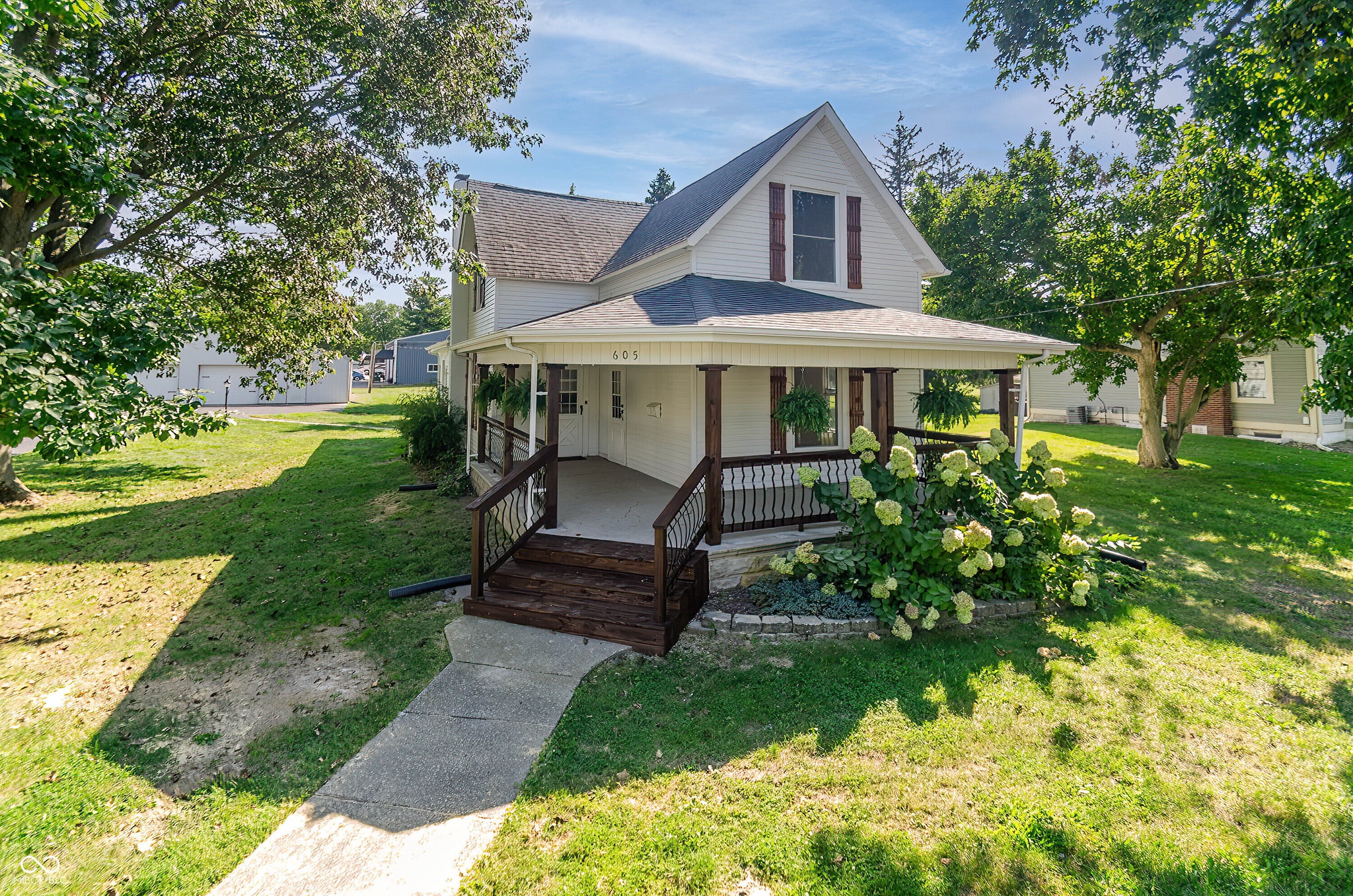 605 W Main