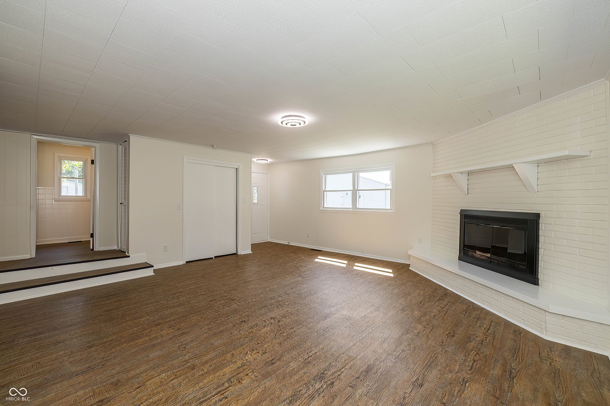 Image of 605 W Main