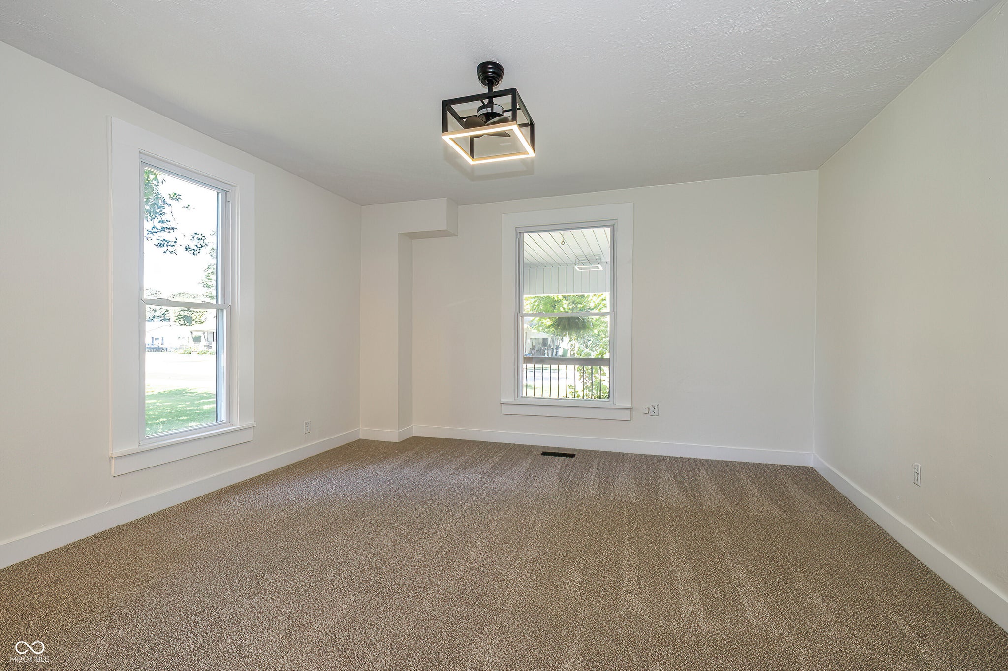 Image of 605 W Main