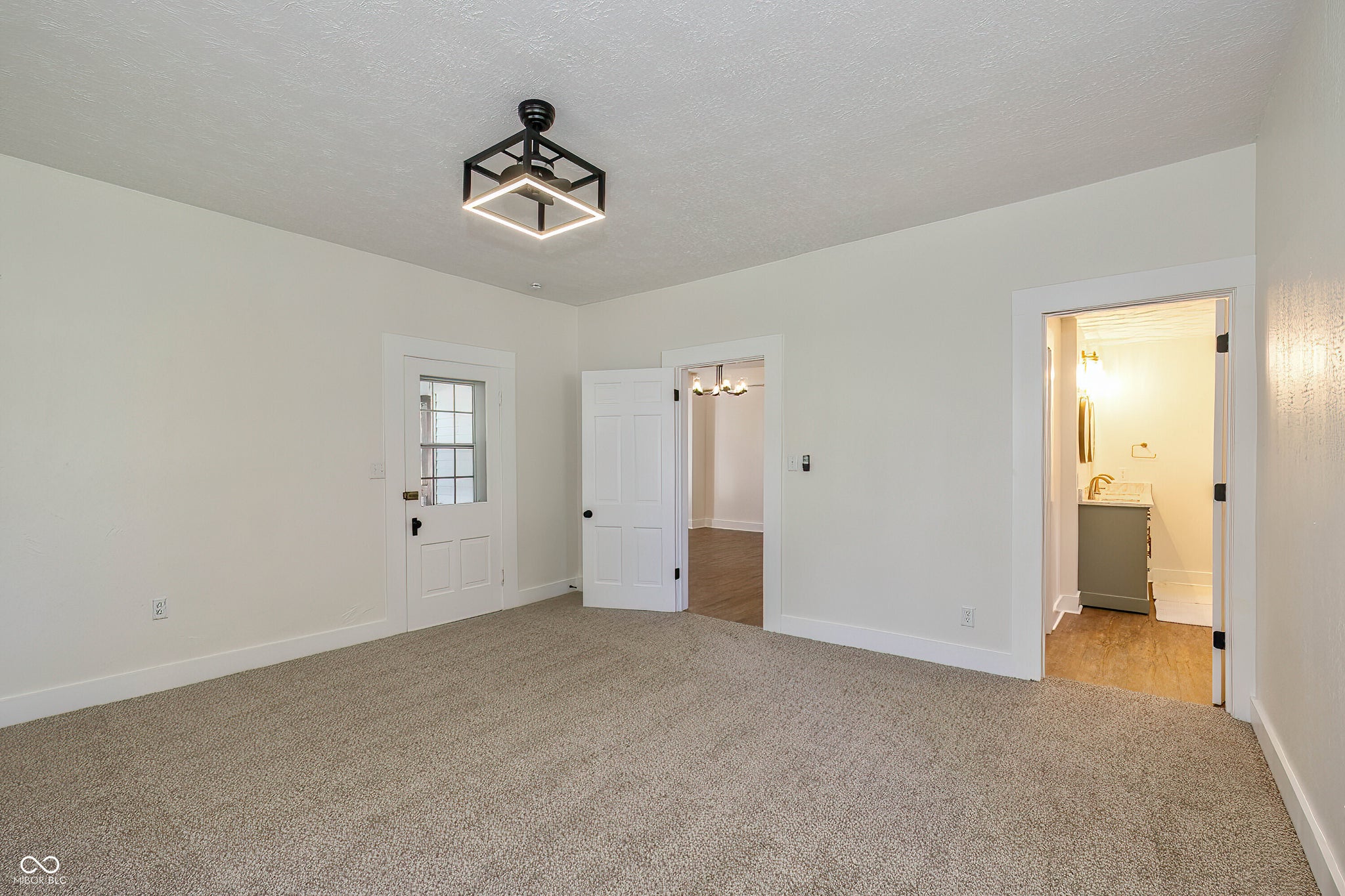 Image of 605 W Main