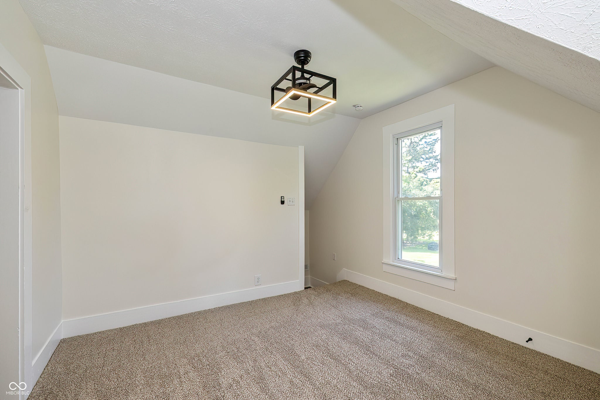 Image of 605 W Main